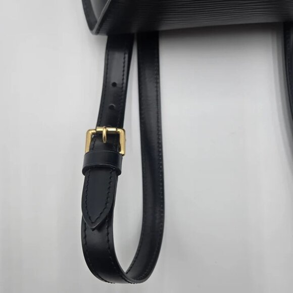 LOUIS VUITTON Mini Pochette Epi Leather Backpack Black - COA included! - Picture 10 of 15